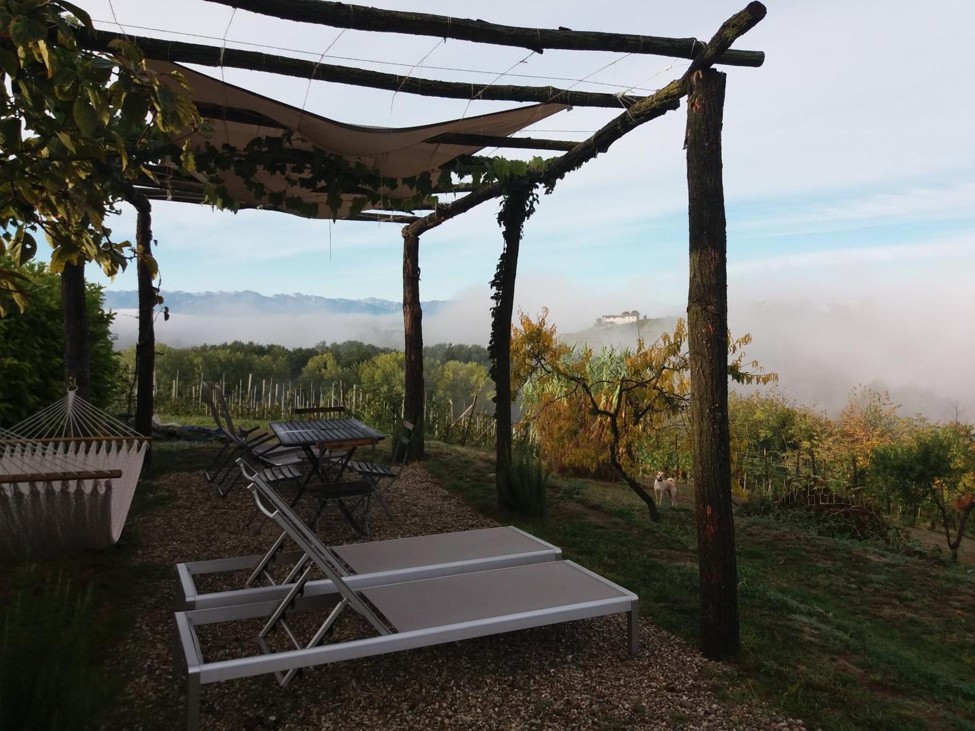 B&B Sant'Anna 21 Monforte dʼAlba Exterior foto